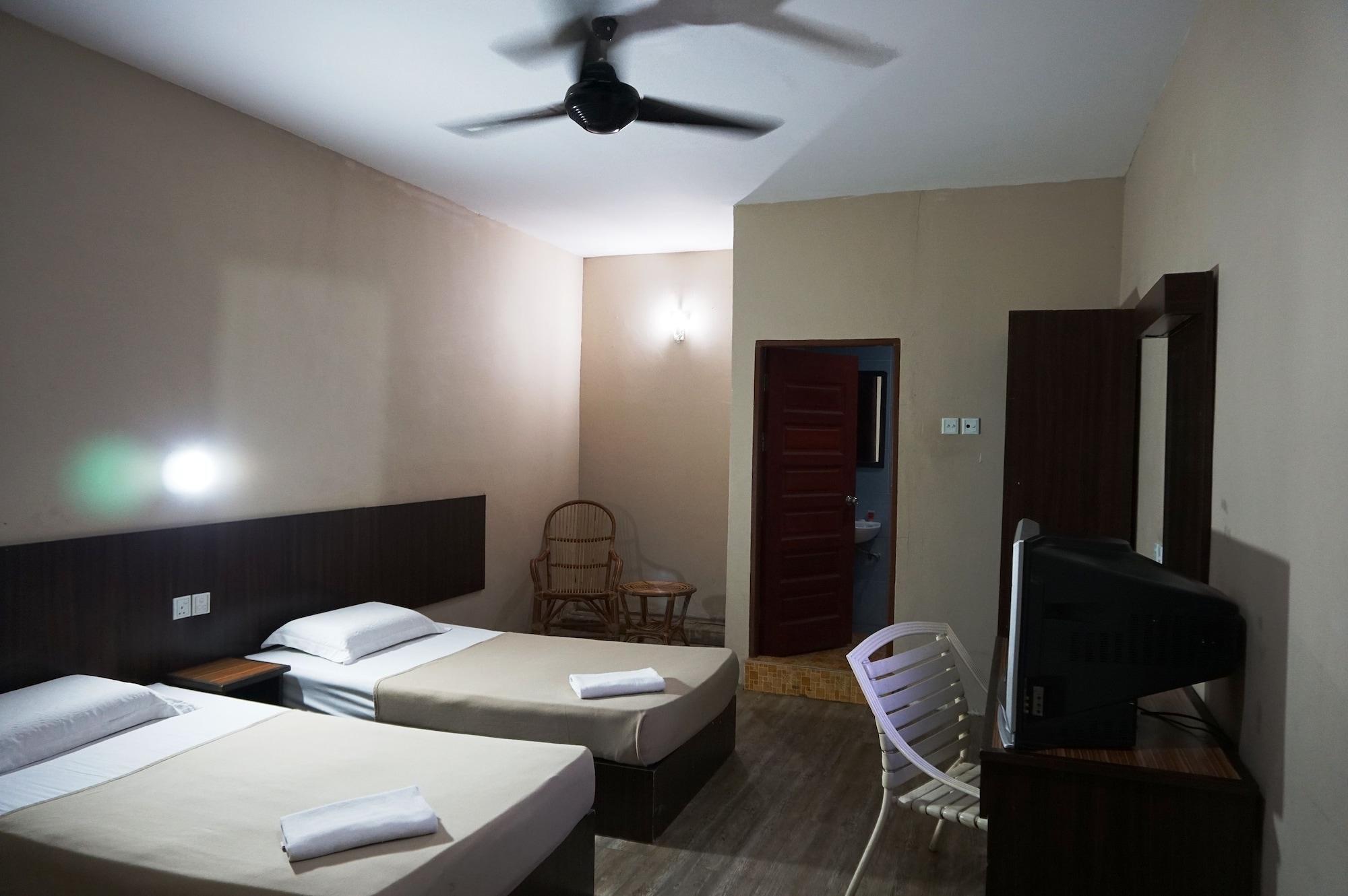 1 Baron Motel Куах Экстерьер фото
