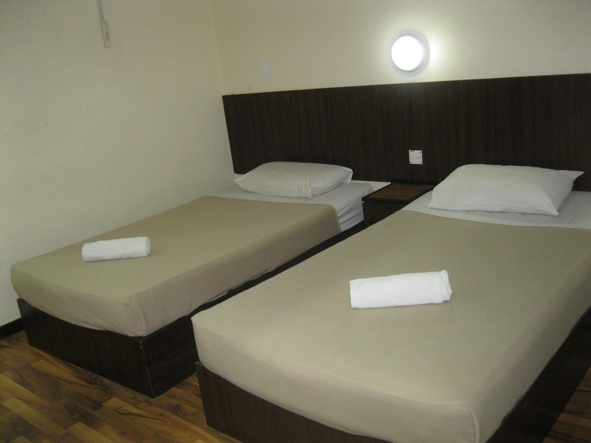 1 Baron Motel Куах Экстерьер фото