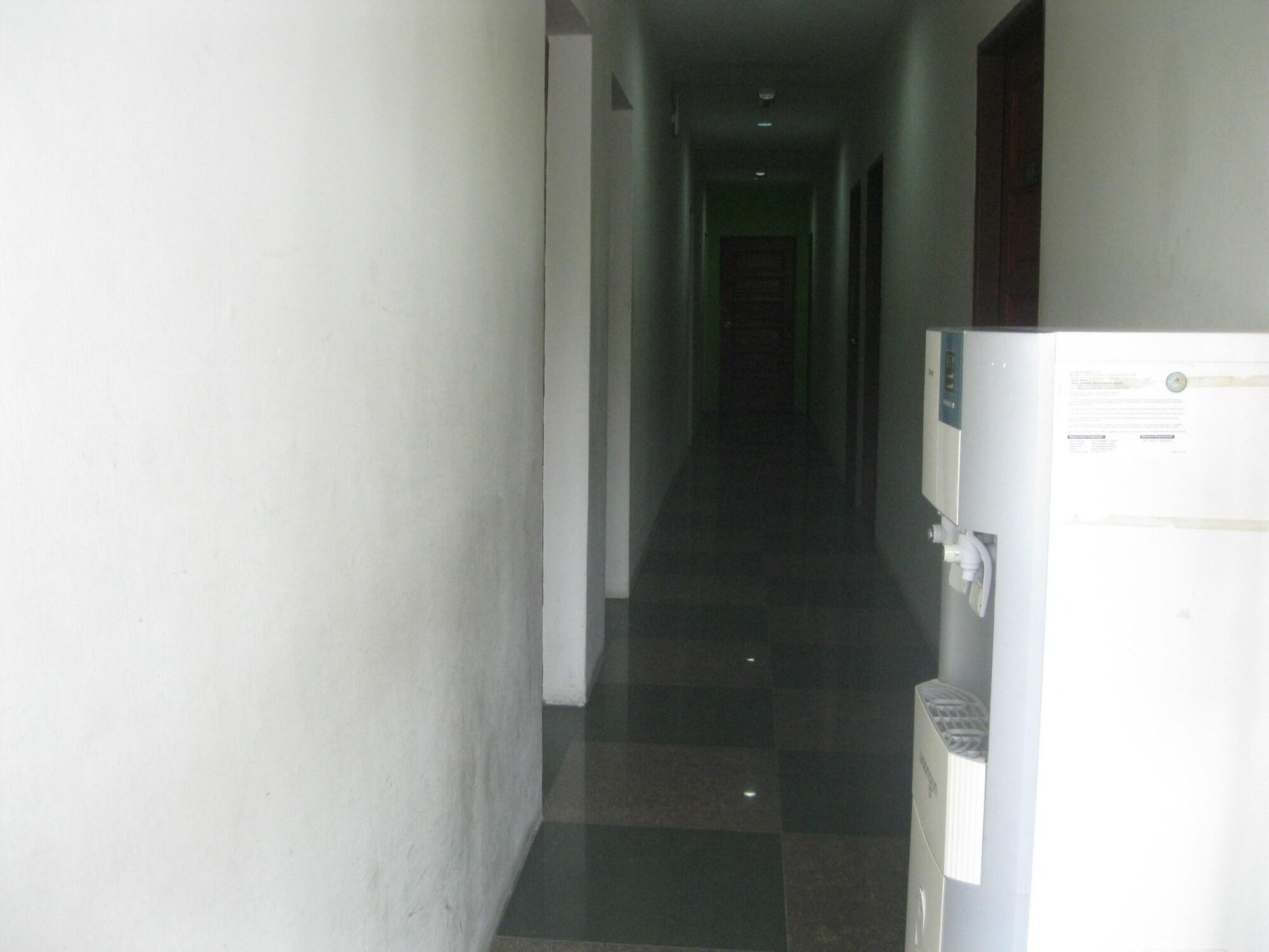 1 Baron Motel Куах Экстерьер фото
