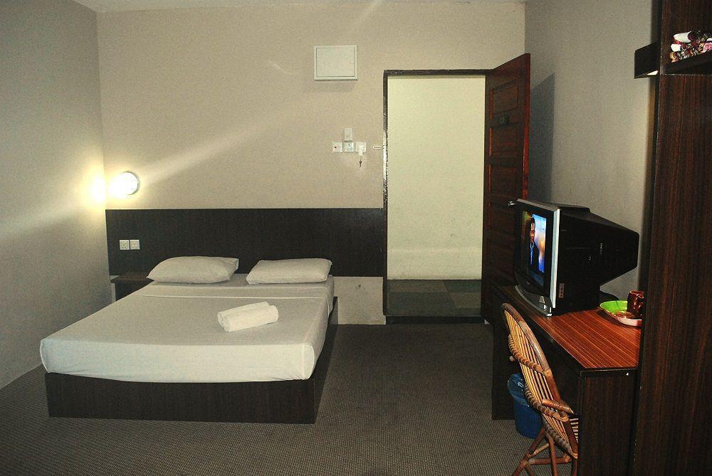 1 Baron Motel Куах Экстерьер фото