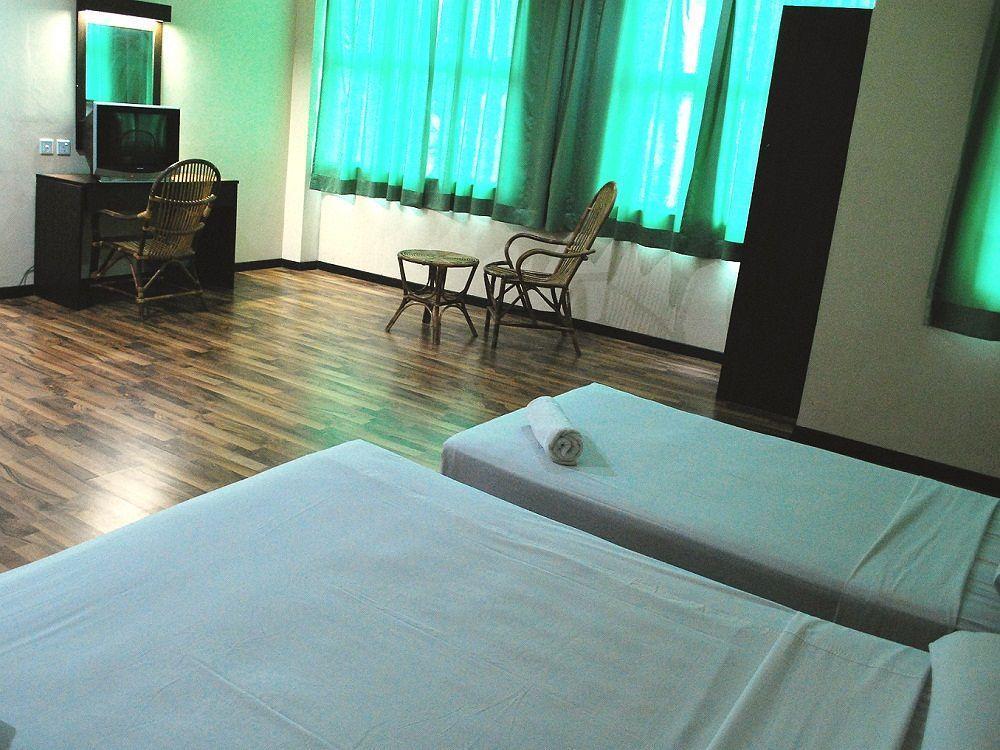 1 Baron Motel Куах Экстерьер фото